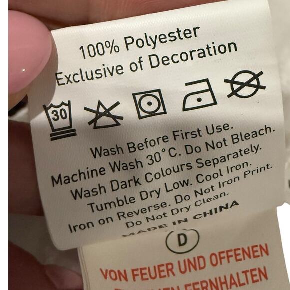 Assassin's Creed Serve the Light Plush Bathrobe Men OS Hooded Fleece Cosplay - Picture 9 of 9